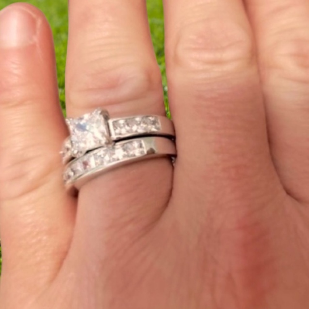 STERLING SILVER DIAMOND WEDDING SET - Picture 5 of 9